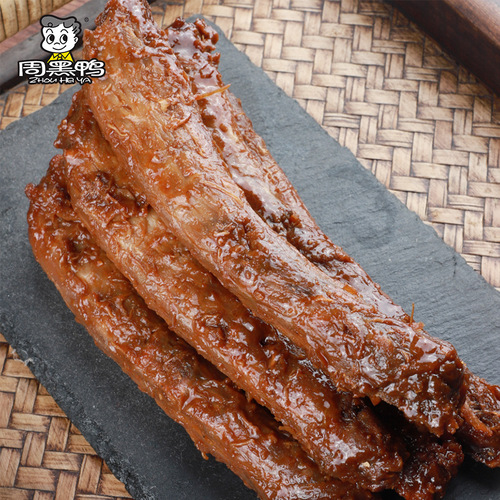 Chou Xialiaos Chicken Neck 40g Sweet and Spicy Flavor Snack Chicken Neck Whole Spicy