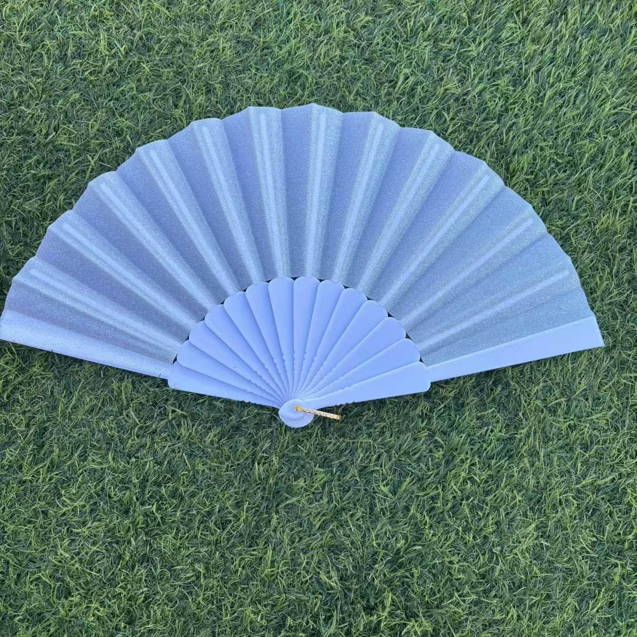 Cebolla plana en polvo blanco abanico