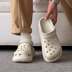 Croos 夏パフクロックスメンズハイエンド高揚ソフトソール滑り止めスリッパドロップシッピング
