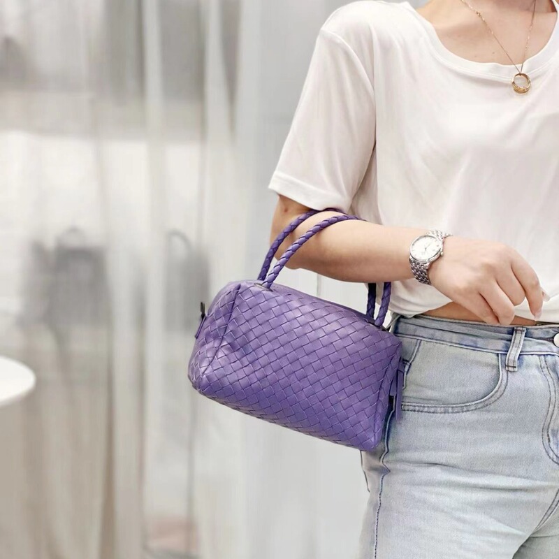 Cross-Border Popular Boston Women's Handbag, Crossbody Bag, Large Capacity Genuine Leather Women's Bag, One-Piece Wholesale Woven Bag