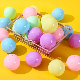 扭蛋;衣钩/挂钩;圣诞球