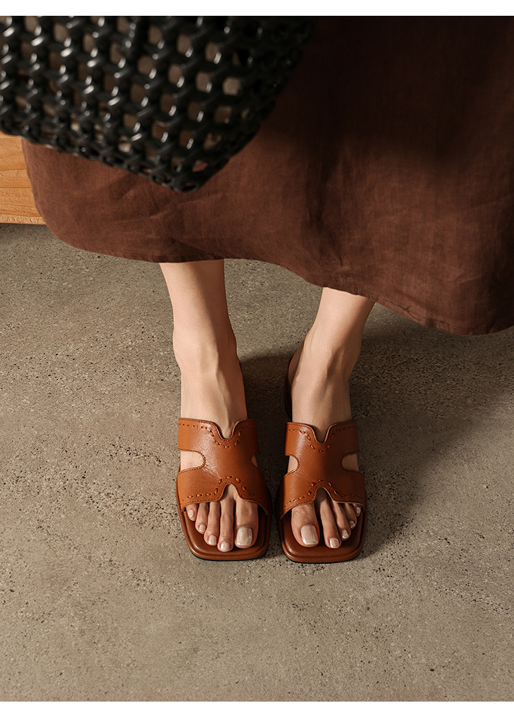 Dép sandal nữ quai chữ V đầu vuông đế bệt da dê — màu nâu chi tiết 15