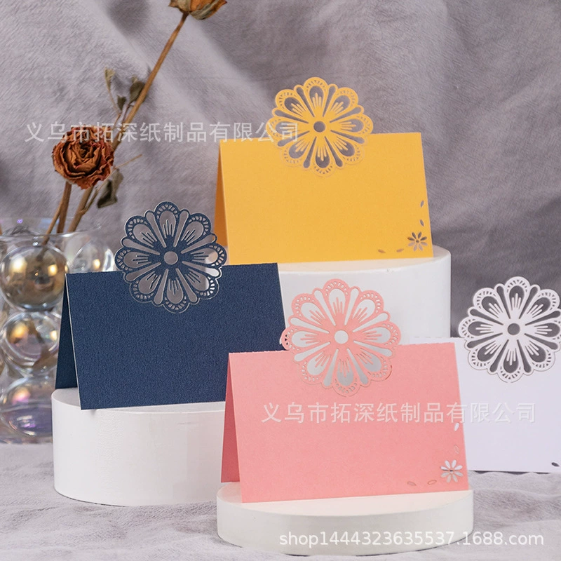 Экспорт полой карты сиденья Цветочная тема стерео настольная карта Лазерная полая карта свадебного стола