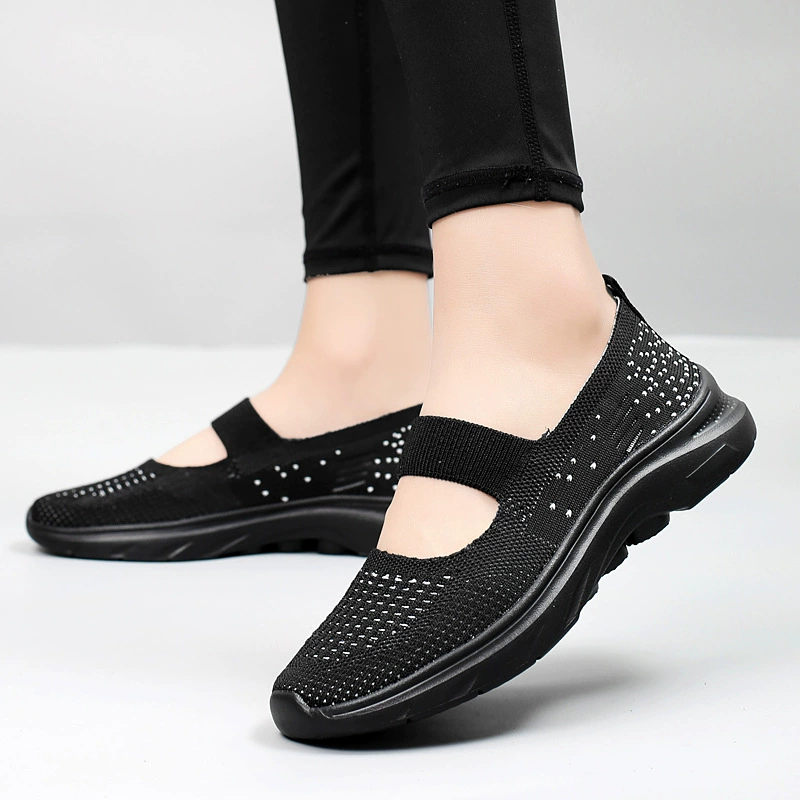 Летняя тканевая обувь для женщин, прогулочная обувь для пожилых людей, уличная повседневная обувь с мягкой подошвой для женщин, обувь для мам с дышащей сеткой.