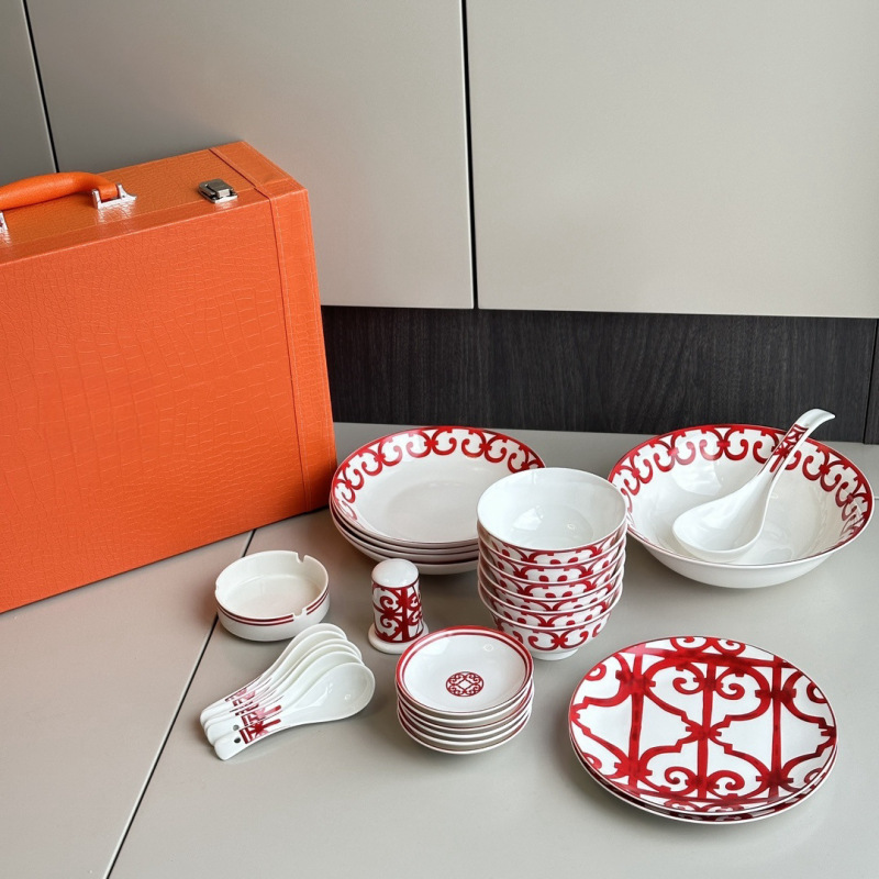 Chinese Red Tableware Set Spanish Balcony Series 28-Piece Plate, Bowl and Spoon Set Wedding Housewarming New Year Gift Chinese Red Tableware Set Spanish Balcony Series 28-Piece Plate, Bowl and Spoon Set Wedding Housewarming New Year Gift