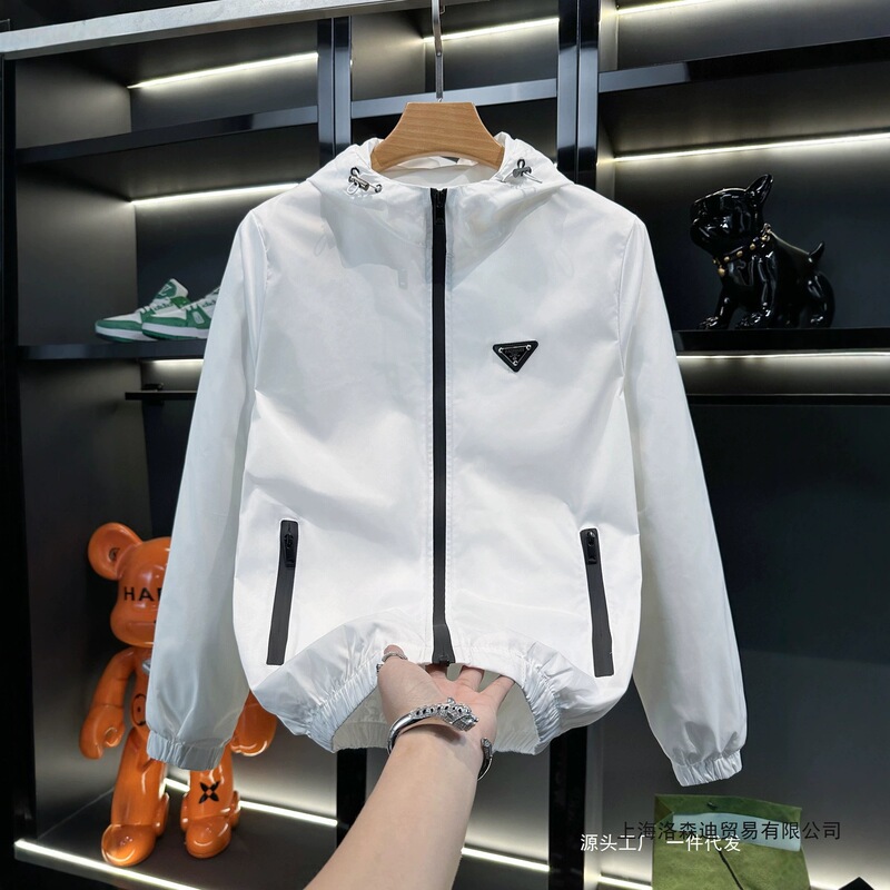 Cross-border European-style men's jacket, new spring/autumn collection, lightweight, stylish, and trendy, with a slim fit and hood Cross-border European-style men's jacket, new spring/autumn collection, lightweight, stylish, and trendy, with a slim fit and hood