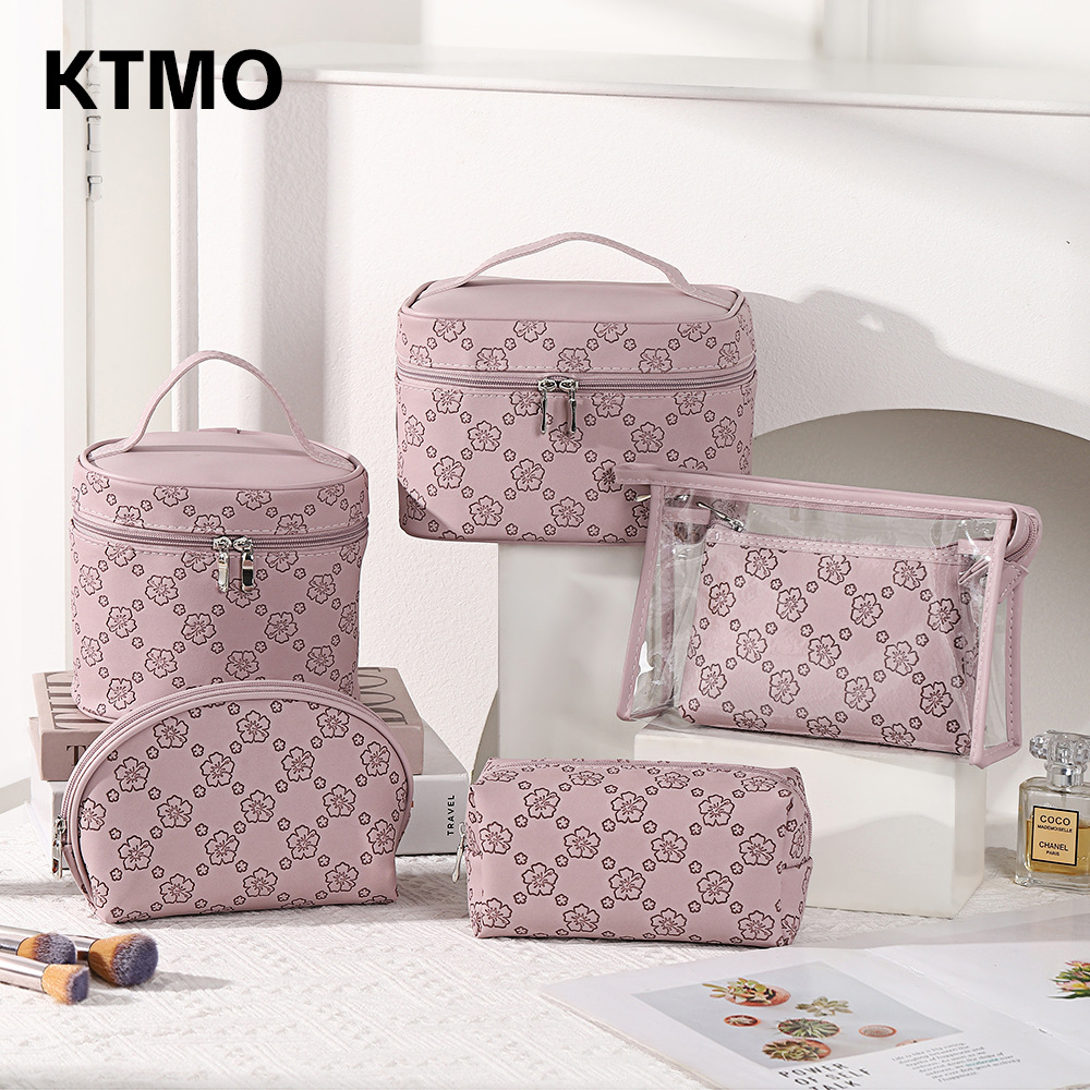 Polyurethane cosmetic bag