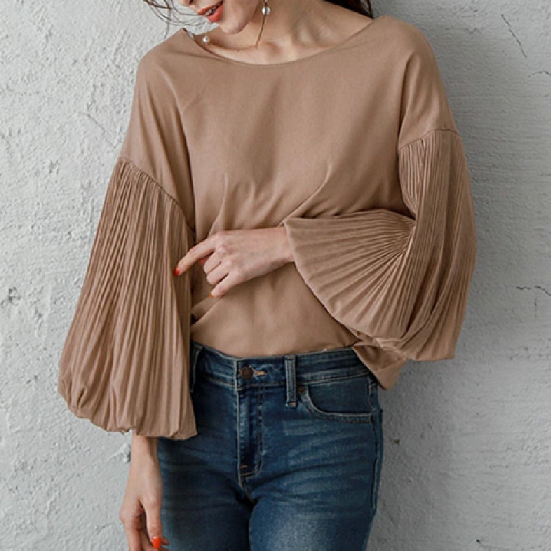 2022 Women's Summer Pleated Flower Sleeve Draped Design A- line Trumpet Sleeve Shirt