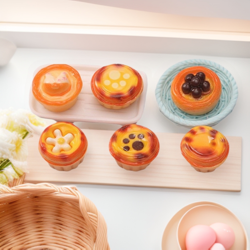 新式法国烘焙黄色猫咪蛋挞仿真小食玩diy食物冰箱树脂小玩具摆件