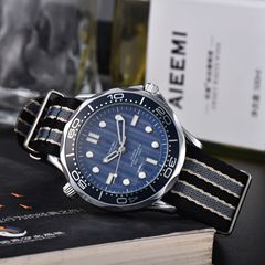 2025外贸男士石英手表皮带休闲高品质爆款手表厂家批发一件代发