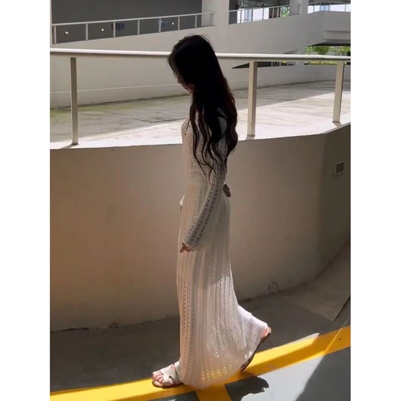 2025超火穿搭一整套早秋季女小香风白色镂空针织衫半身裙两件套装|undefined