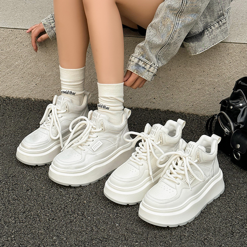 厚底高帮鞋女2025秋冬新款真皮网红爆款小个子加绒休闲运动板鞋女