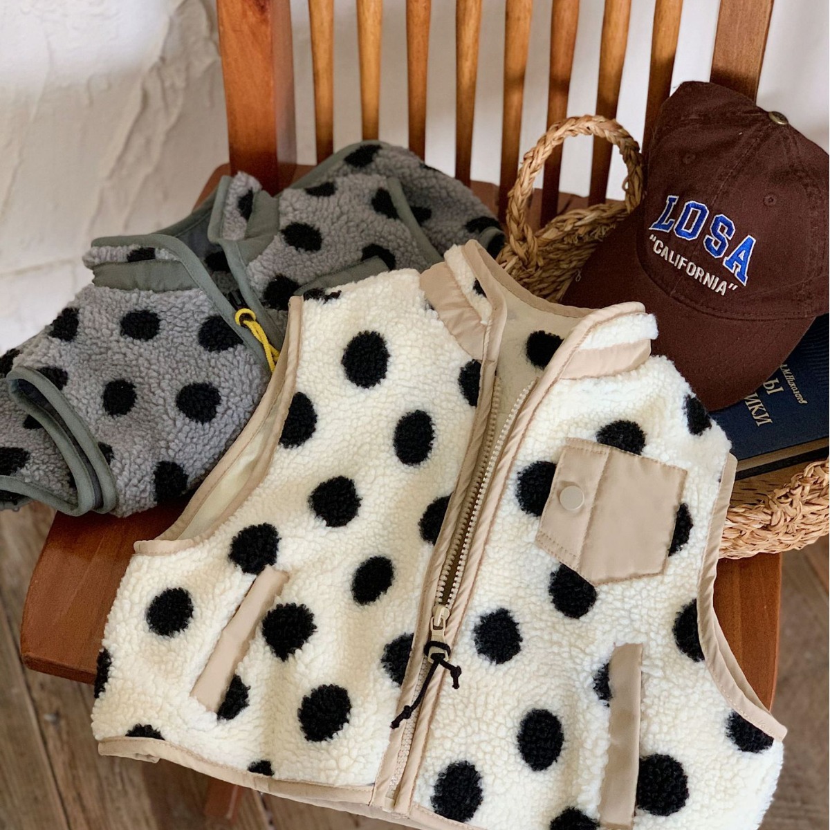 Chaleco para niños 2023 paño azúcar invierno nuevos niños y niñas punto polar forrado chaleco bebé casual superior engrosada