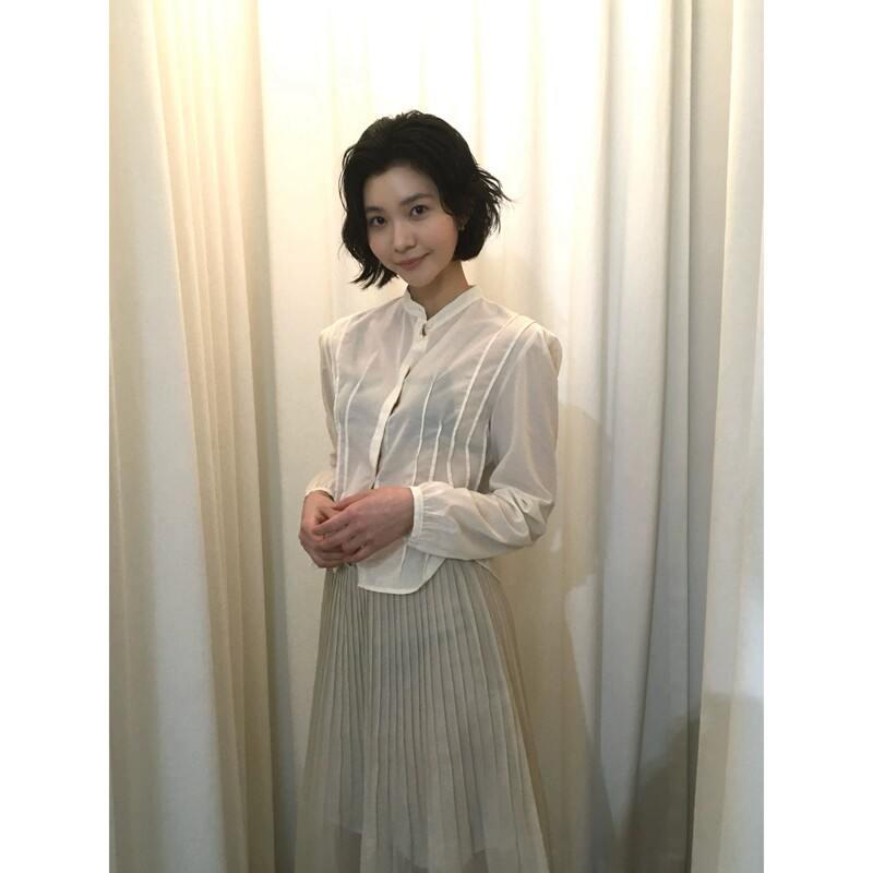 Now the New 2026 Autumn Collection from Korean Designer Amo*Ento Features a Slim-Fit Shirt with Floral Puff Sleeves and Slightly Sheer Pleated Details