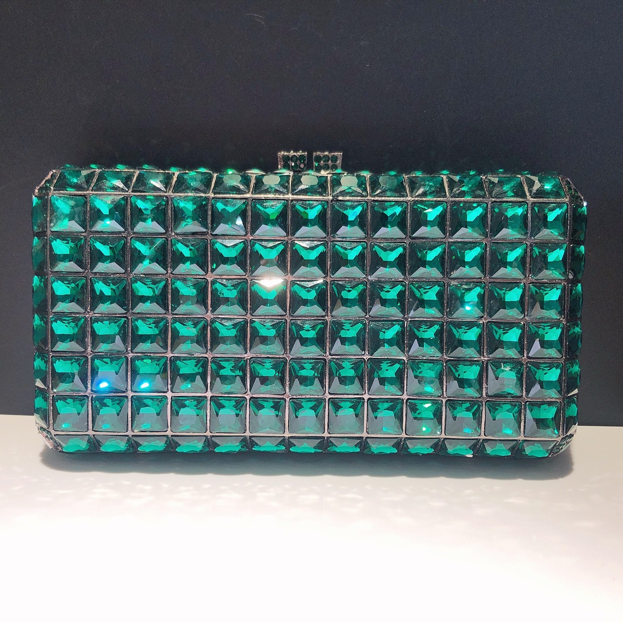 Fuente transfronteriza de cristal sólido con diamantes bolsas de banquete de maquillaje cuadrada horizontal bolsas de banquete de mano embrague duro