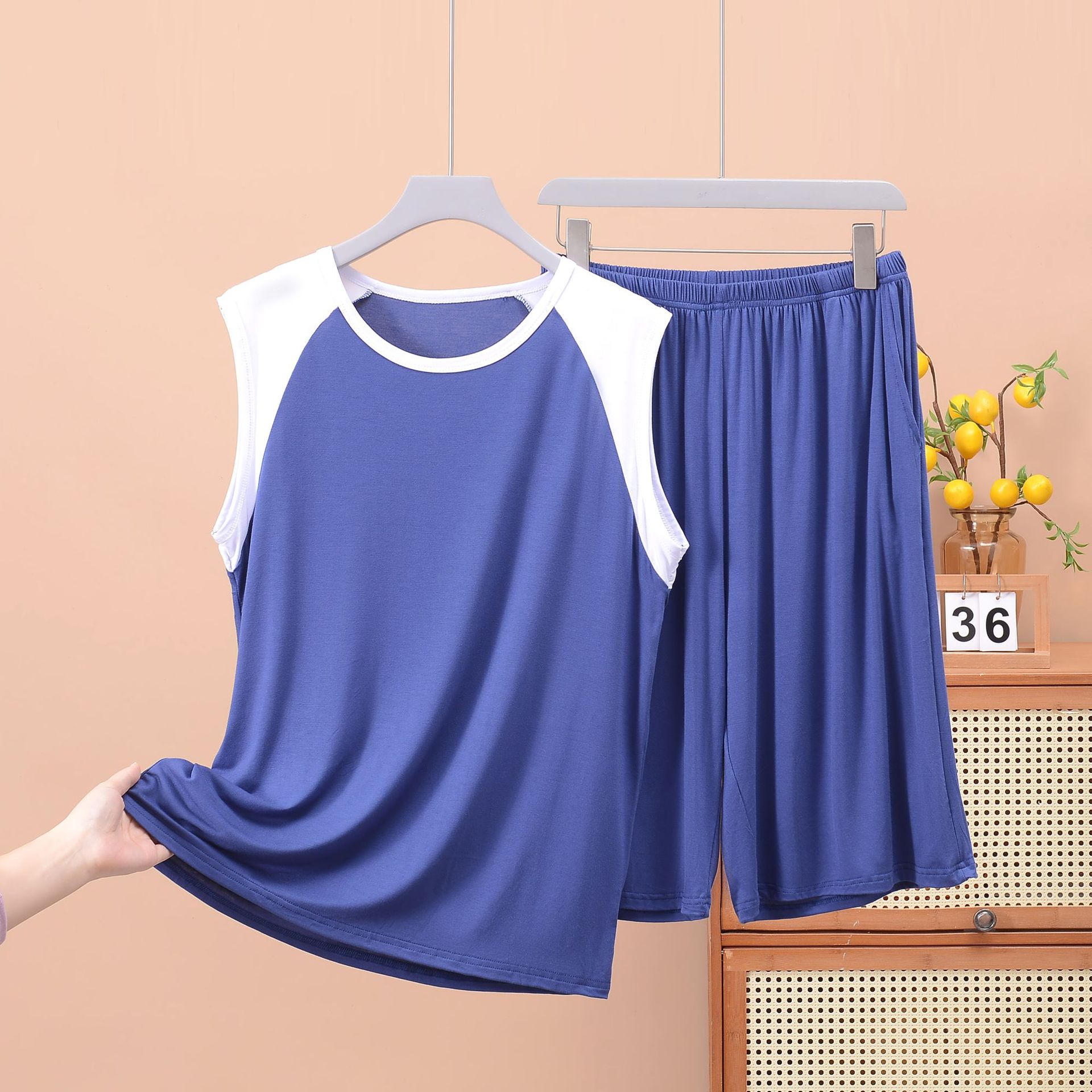 데님 블루와 화이트