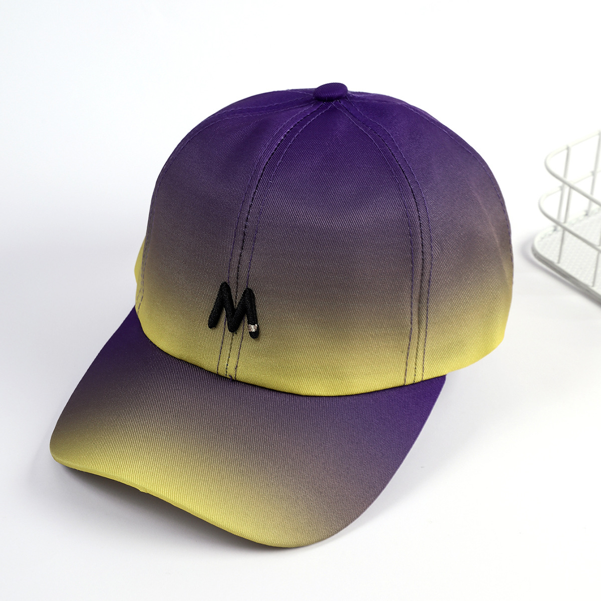 Gradiente de color gorra de verano de las mujeres estilo coreano calle Hipster bordado letra M gorra de béisbol dulce a prueba de sol todo partido moda