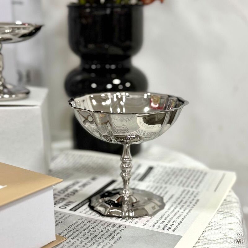 304ステンレスの布丁杯のアイスクリームカップのデザートの碗のステンレスのアイスクリームの杯の軽い贅沢な高足杯のサラダの碗|undefined