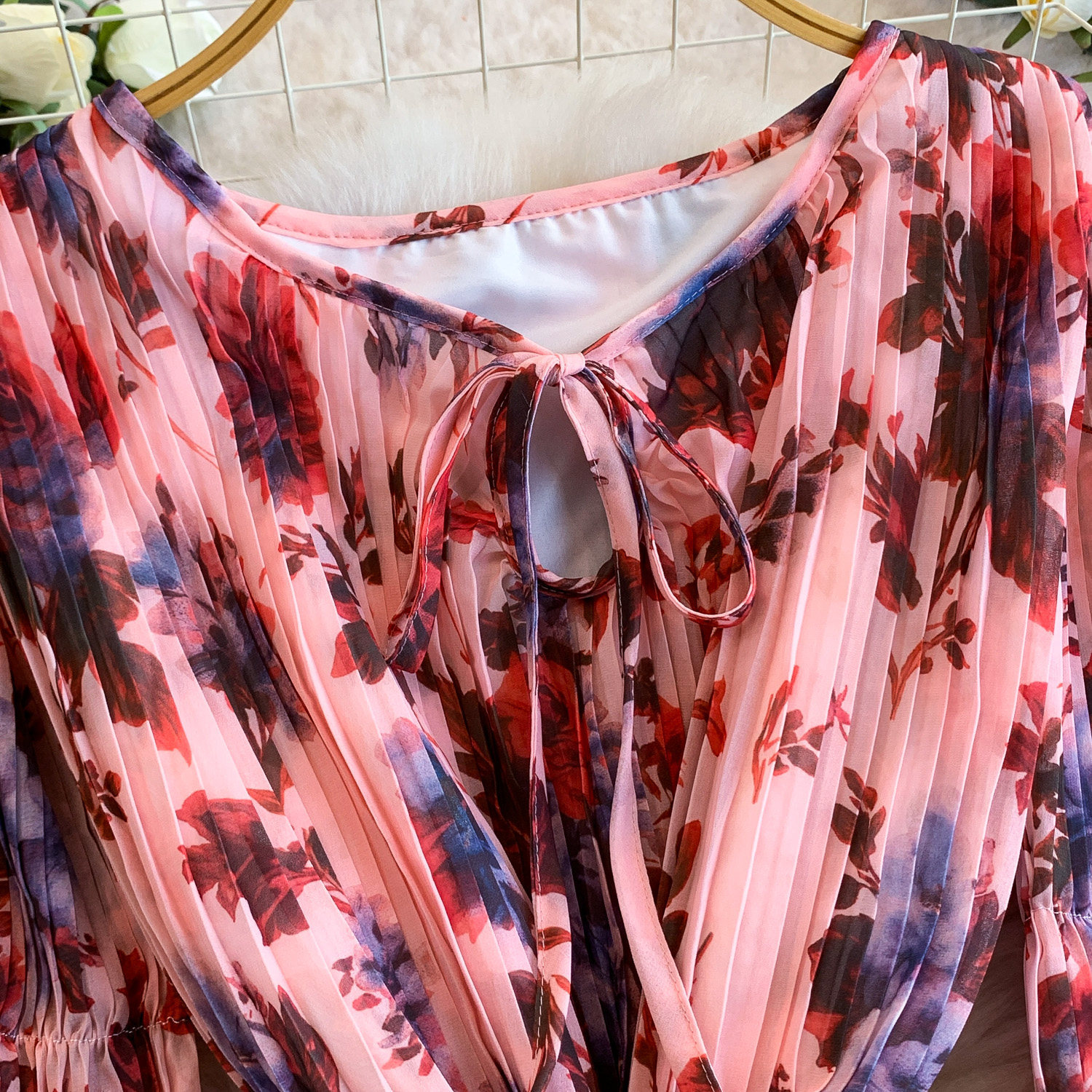 Floral Print Sweetheart Dress for Women with Bow Tie round Neck Flutter Sleeves Waist Tie Ruffled Hem Versatile Design_ecoleips.com