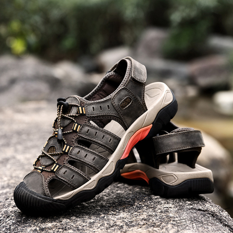 Nieuwe zomercollectie gesloten schoenen voor heren, strandschoenen en casual outdoorschoenen met open neus, grote maten voor heren, van Jinjiang Big Factory._voghion.com