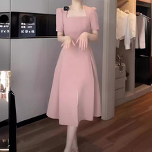 夏季2024年新款韩版时尚百搭收腰显瘦洋气今年流行的修身连衣裙女
