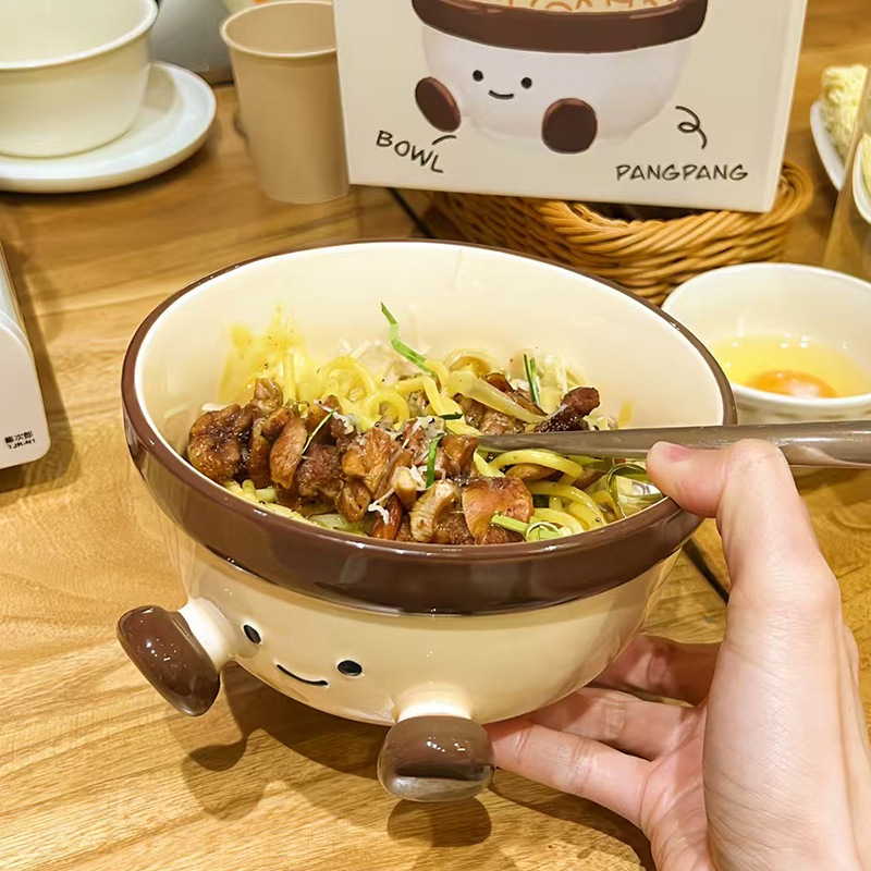 Pequeño libro rojo con los pies gordos tazón de cerámica pintado a mano bajo vidriado lindo tazón de fideos instantáneos de nicho tazón de ensalada de cerámica gorda