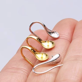 耳环;耳钉;吊坠