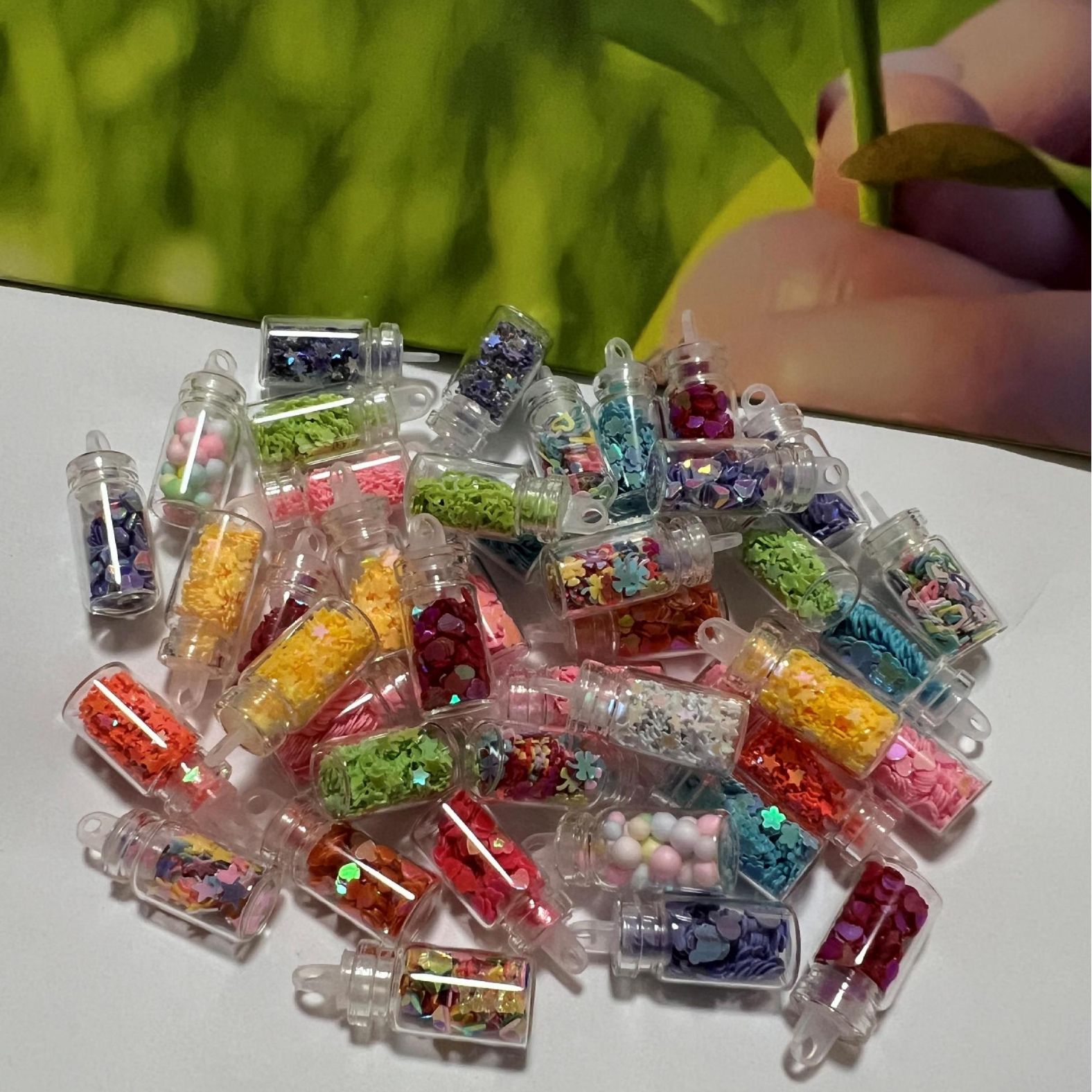 工厂直供亮片玻璃瓶玻璃球吊坠DIY手工制作饰品箱包材料夜光款