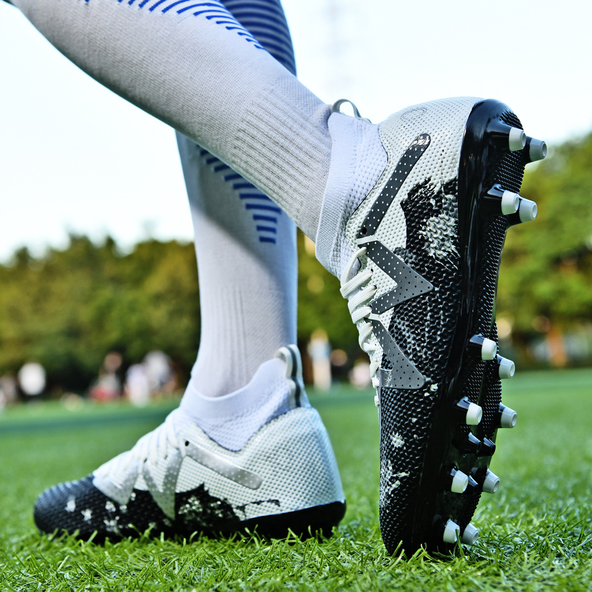 ShoeGlobe Scarpe da calcio transfrontaliere AG lunghe TF con punte rotte alte per uomo e donna, vendita diretta all'ingrosso_voghion.com