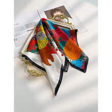 花朵骏马印花丝巾女时尚高级感真丝丝巾小方巾批发护颈减龄桑蚕丝