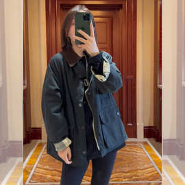 2025秋季新款高级感独特超好看小个子工装风棒球服翻领夹克外套女