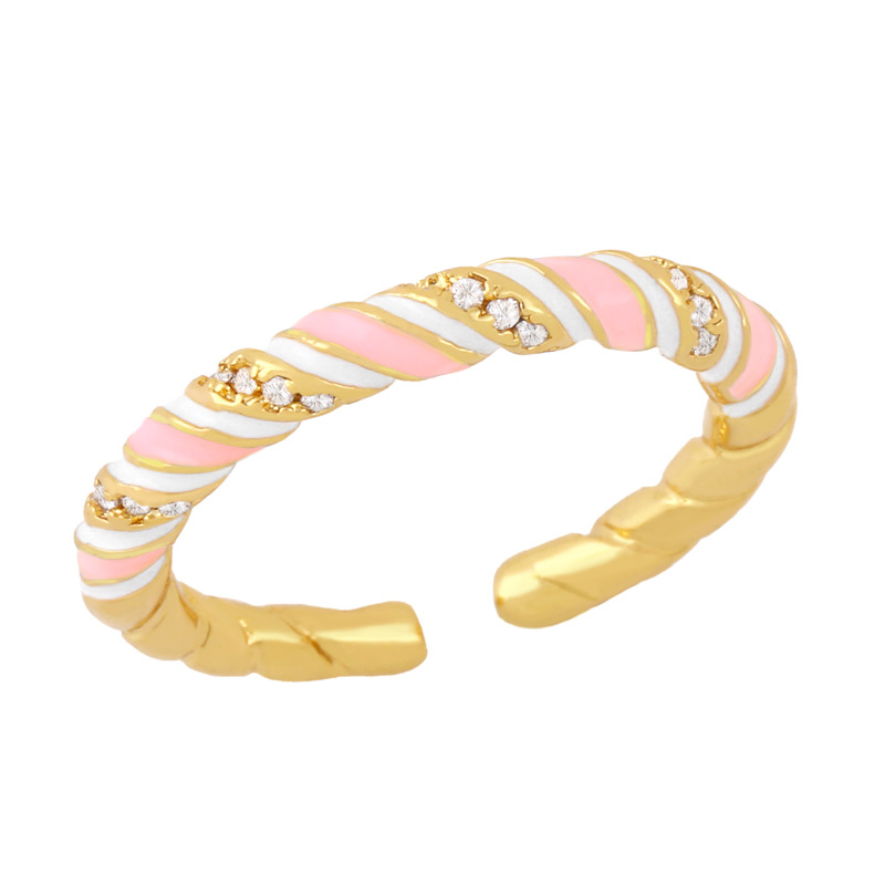 Fashion Personality Trendy Cold Wind Gold-plated Zircon Twist Ring display picture 8