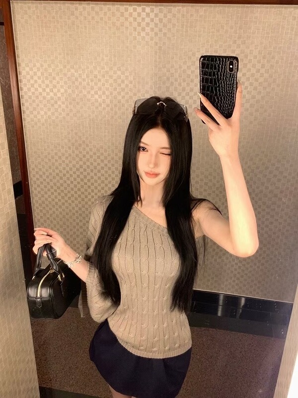 设计感千金风斜肩背心修身显瘦露肩百搭长袖针织不规则上衣早秋女|undefined