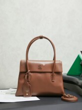 ���ҏ�ԪӢͬ������й�������͹ŕr�аٴ��ϰ�ͨ�ڷ��w���ְ�Ů