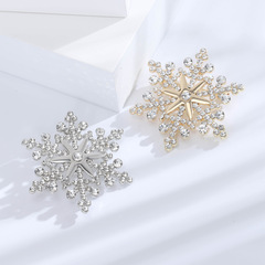 Fashion water diamond snow brooch, trendy Japanese-Korean style accessories, simple and high-end coat accessories, scarf clip, pin