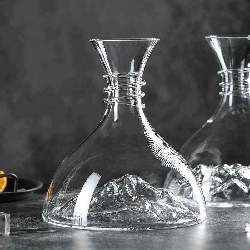 Fast creative wine decanter