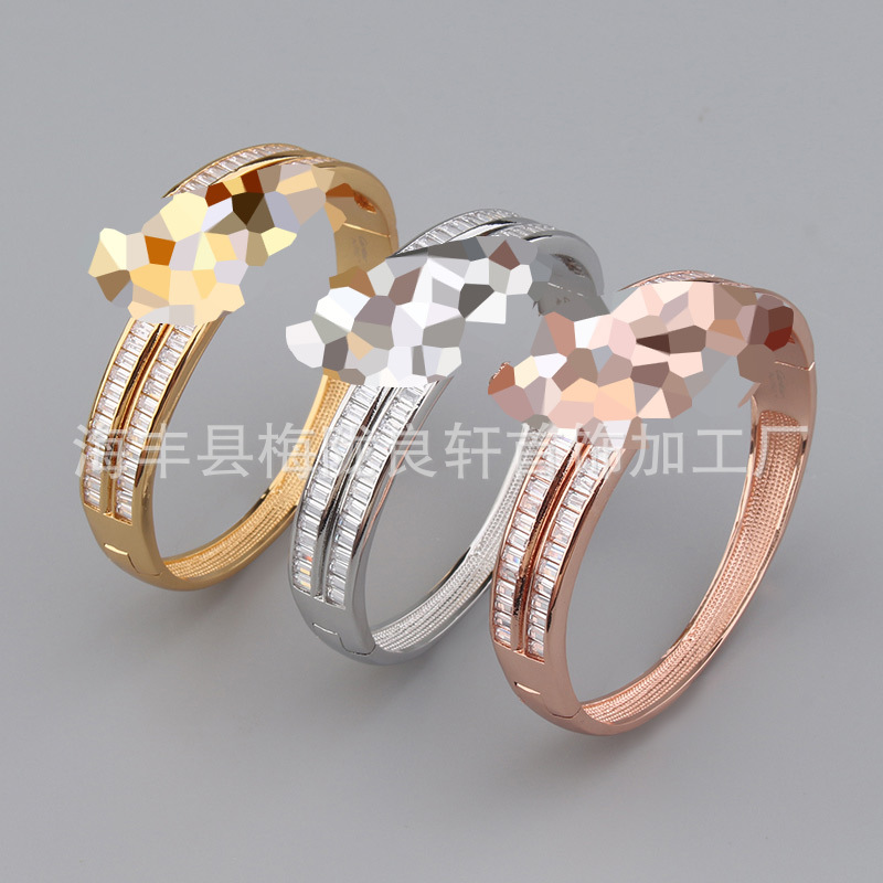 fashionable bracelet with zircon
