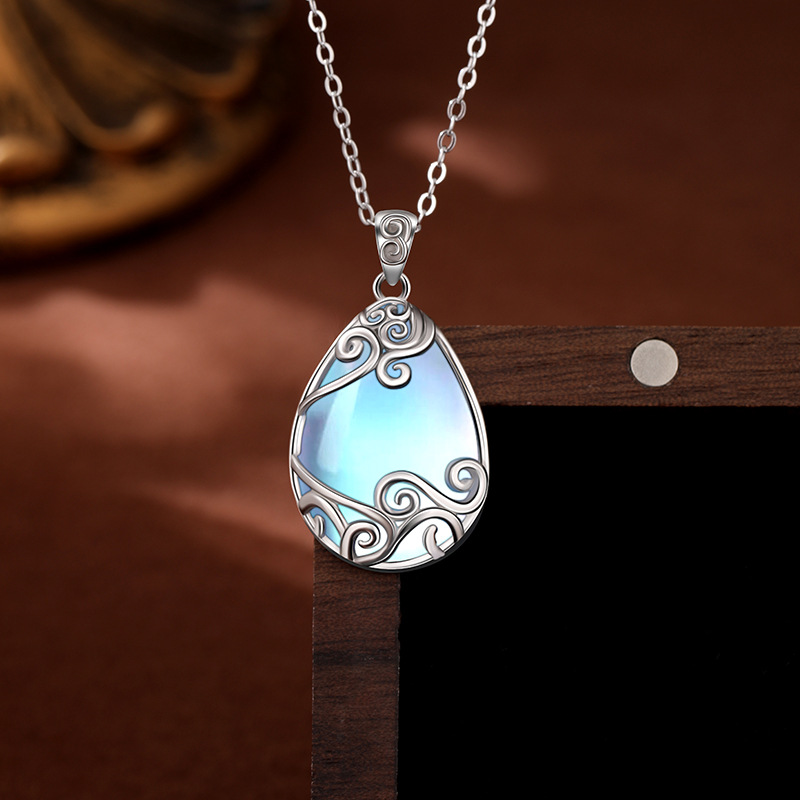 Cadena de oro blanco