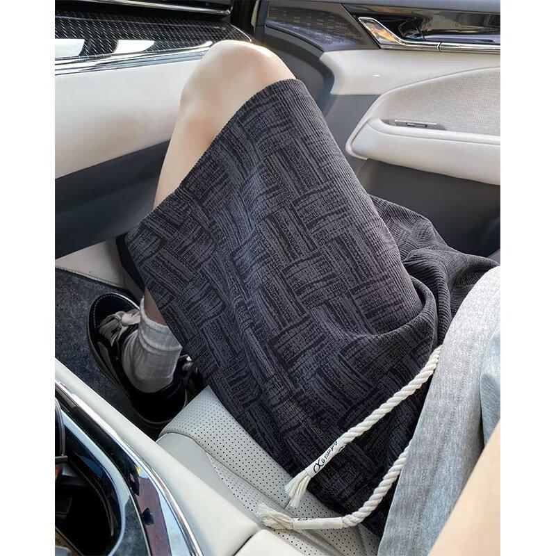 Summer textured casual shorts for men, trendy summer outerwear, straight-leg mid-length pants, large size loose-fit five-point pants for boys