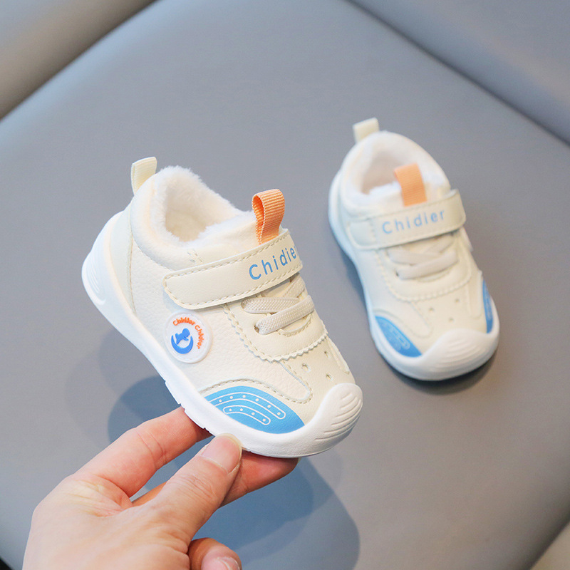 Nuevo invierno para niños engrosados zapatos para niños zapatos antideslizantes de algodón para bebés niños pequeños zapatos funcionales niñas zapatos para niños calientes