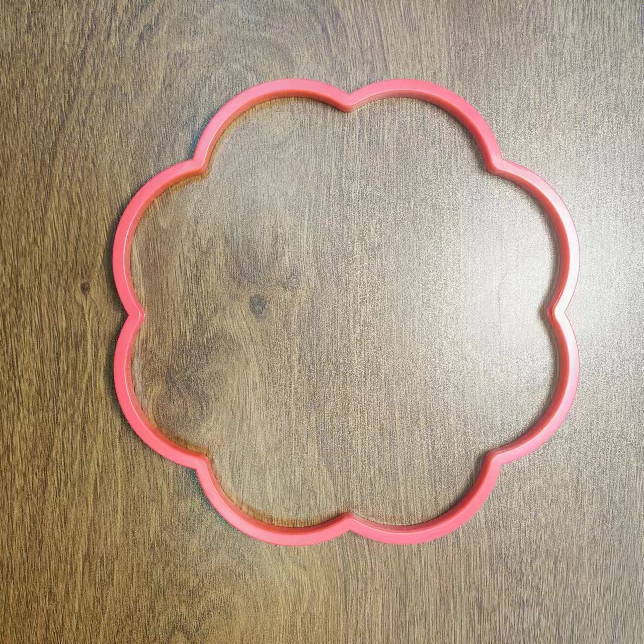 Rojo 20 cm ocho pétalos con un pequeño agujero 300 piezas