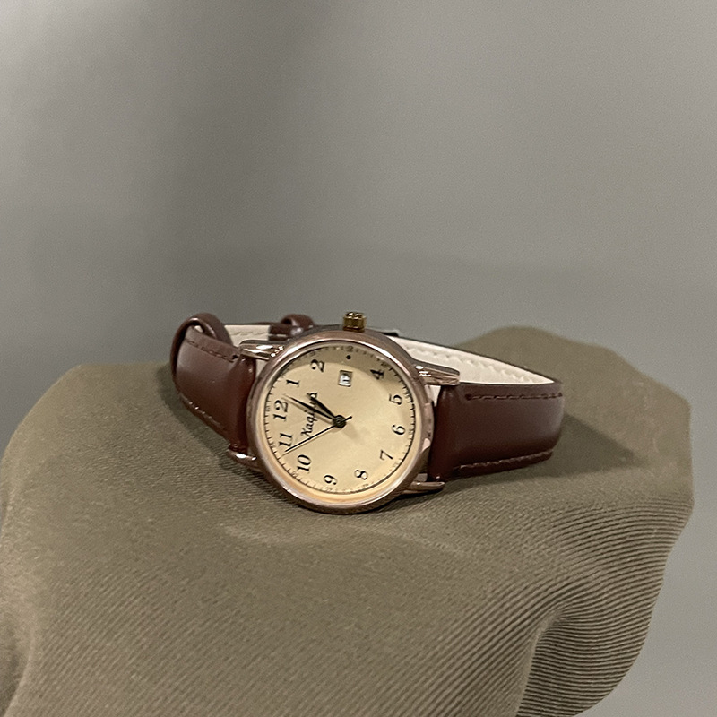 New Style Simple Temperament Casual Korean Style Women's Watch Retro High-End Round Belt Watch Student Quartz Watch Wholesale