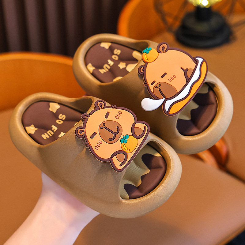 Capibara zapatillas de verano para niños y niñas antideslizantes para niños de edad media para padres y niños bañados en interiores para niños de playa zapatillas de arena