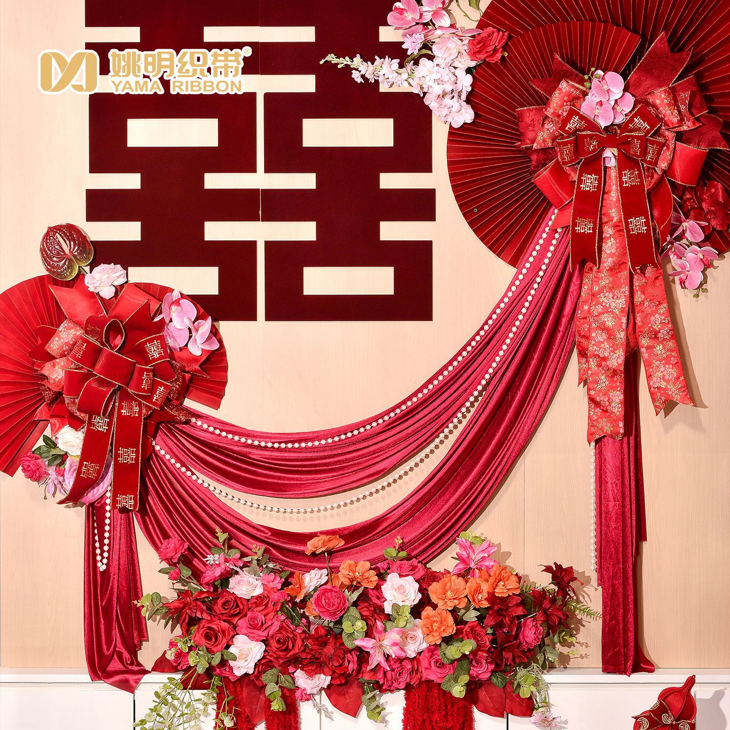 Decoración de la casa de boda, nuevo dormitorio, cabecera de cama, rosa rojo, decoración de alambre, cinta de torsión