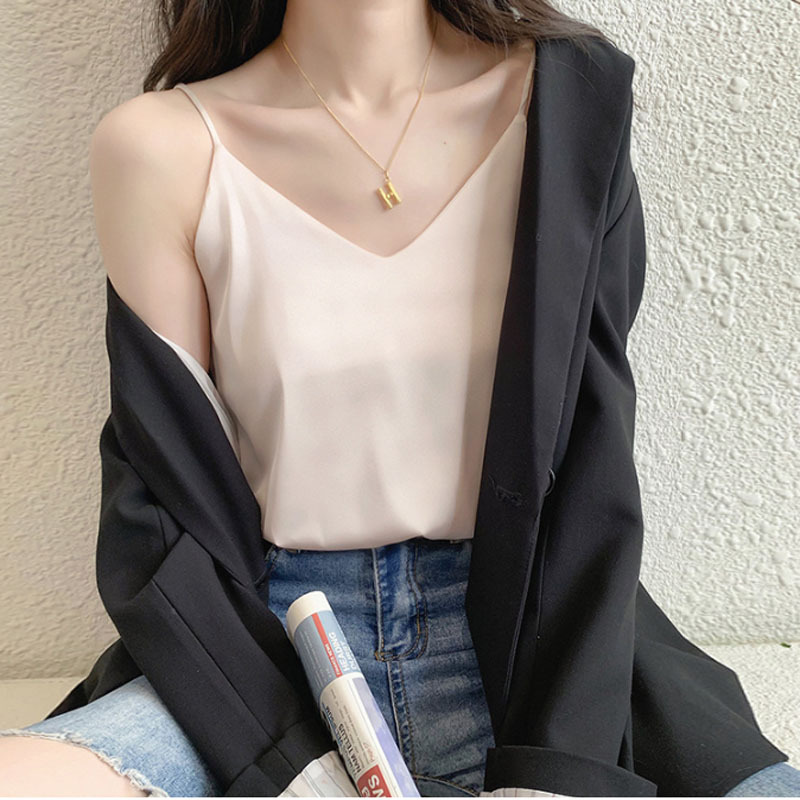 Satén de seda artificial camisola de satén interior de las mujeres con cuello en V primavera y verano flojo adelgazar bottoming camisa desgaste exterior más lote de tamaño