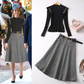 凯特王妃同款2022秋冬季新款女装 黑色长袖针织毛衣+格子半裙套装