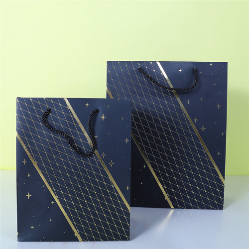 Cross-border foreign trade hot stamping diagonal stripe white card gift paper bag wholesale clothing packaging gift bag shopping bag