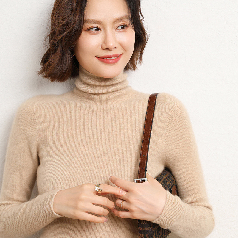 Suéter de rayas verticales de cuello alto para mujer 2022 Otoño e Invierno Nueva camisa de punto de lana slim fit Top de manga larga de todo fósforo