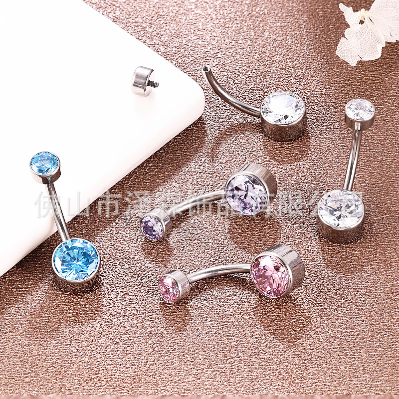 Silver pointed spike labret stud material detail