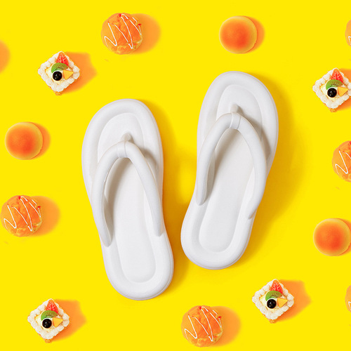 New candy-colored flip-flops for women, summer outdoor flip-flops for home use, non-slip soft-soled couple slippers for men